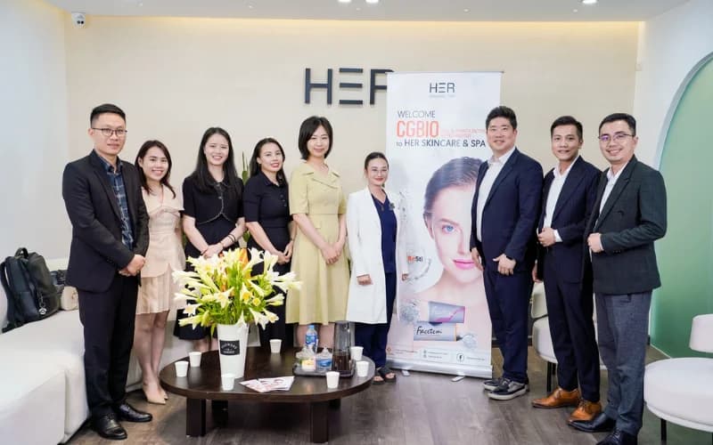Đoàn chuyên gia và đối tác thăm, hợp tác cùng HerSpa