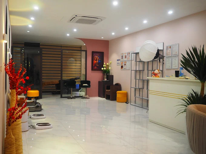 UJU hướng tới phương pháp “tổng thể” để giúp khách hàng không chỉ đẹp bên ngoài mà còn cảm nhận được sự cân bằng và thư giãn từ bên trong