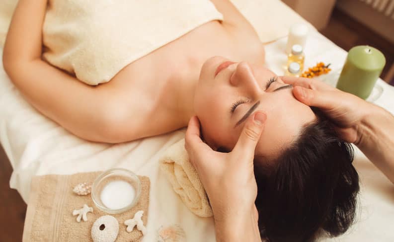 Oriole Beauty Spa thu hút khách hàng bởi không gian tinh tế, kết hợp hài hòa giữa sang trọng và gần gũi.