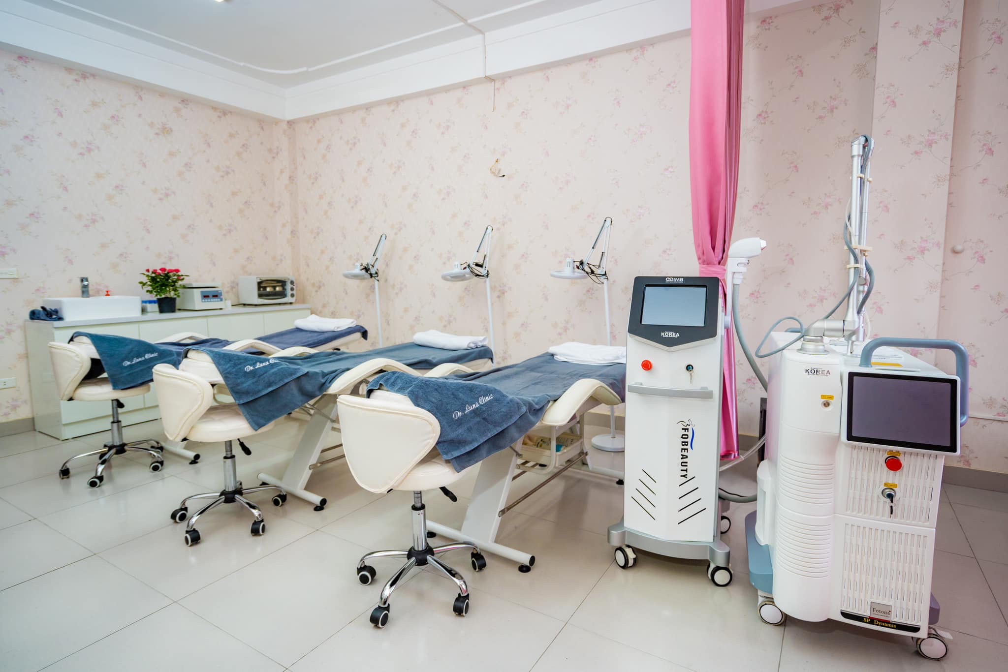 Ưu thế của Dr. Luna là meso/phi kim nhẹ, facial phục hồi