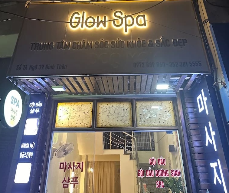 Glow Spa chú trọng không gian yên tĩnh, mùi hương dễ chịu và ánh sáng dịu, giúp khách hàng dễ dàng thả lỏng cơ thể ngay từ khi bước vào