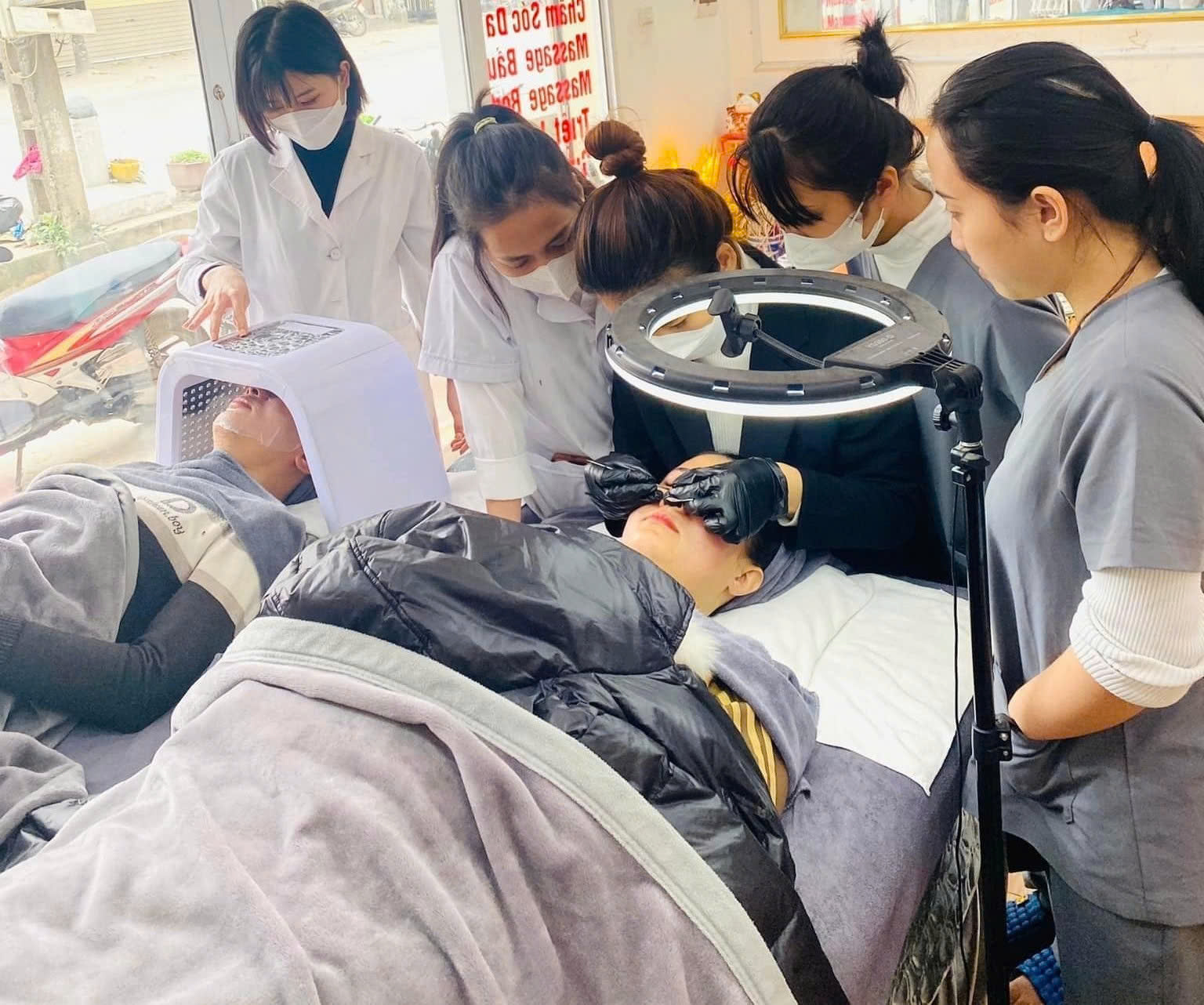 Vân Anh Spa & Beauty Academy không chỉ là spa làm đẹp mà còn là học viện đào tạo nghề uy tín tại Thường Tín